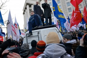 Opposition Cabinet Ministers joining the protests in Kiev on Nov. 27, 2013 © Ivan Bandura | Flickr