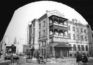 Dimitroffstraße in 1987 © Bernd Settnik | German Federal Archives