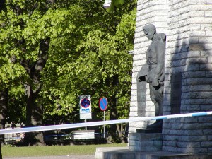 Bronze Soldier, controversial Soviet World War II monument in Tallinn, Estonia. Quarantined off in May 2006 to prevent conflicts between demonstrators on Victory in Europe Day. © Petri Krohn | Wikimedia Commons