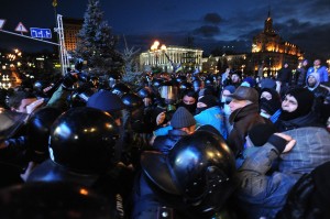 Protesters clash with Police in Kiev, Nov. 29, 2013 © Mstyslav Chernov | mstyslavchernov.com