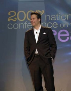 Richard Florida presenting his key note address at the National Conference on the Creative Economy © Unknown | Wikimedia Commons