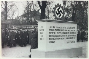 Monument for the German Labour Front, Dortmund, 1935 © Thomas Tomson | Wikimedia Commons