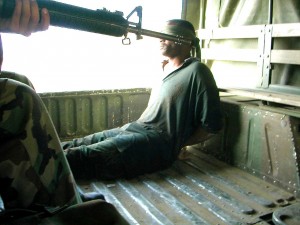 The US military transports a Cuban national to Guantánamo for interrogation © USMARINE0311 | Flickr