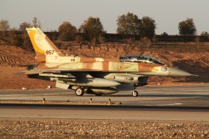 IAF F-16I Sufa of the 107th Squadron ("The Knights of the Orange Tail Squadron") preparing for take-off during Operation Cast Lead © Yosi Yaari | Hebrew Wikipedia