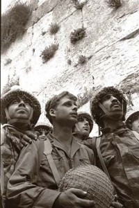 IDF Paratroopers at Jerusalem's Western Wall shortly after its capture in 1967 © 2011 marsmet541 | Flickr