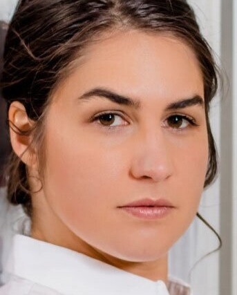 Azareen Van Der Vliet Oloomi