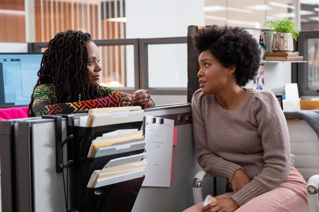 Hazel (Ashleigh Murray) and Nella (Sinclair Daniel) in a scene from The Other Black Girl. Mariama Diallo, 2023