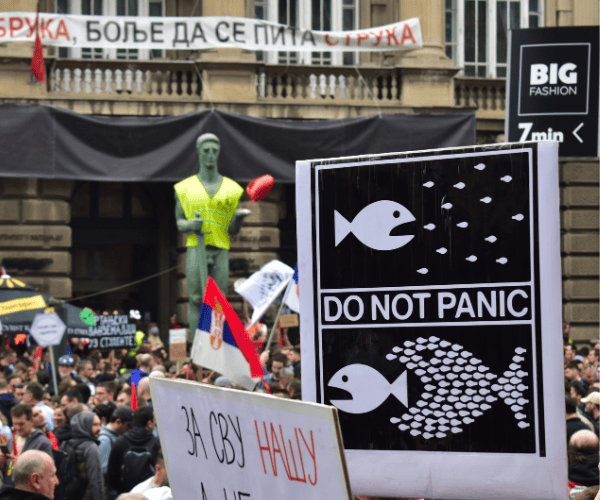 Sign reading "do not panic"